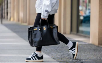 Kicks